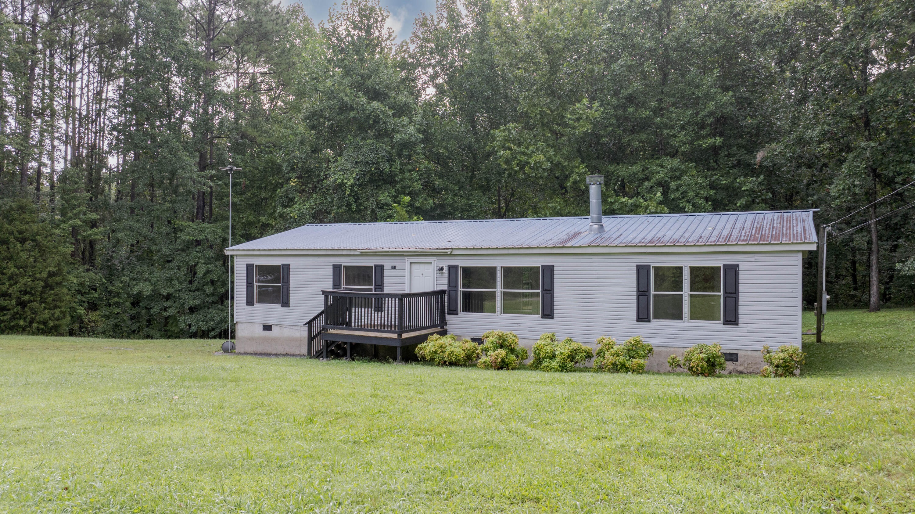 316 Len Mar Road Spring City, TN 37381 - Photo 32 of 36 Front Of House