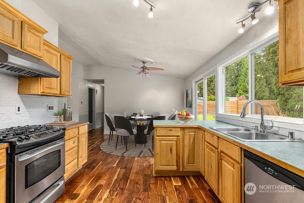 1921 169th Place Southeast Bothell, WA 98012 - Photo 12 of 27