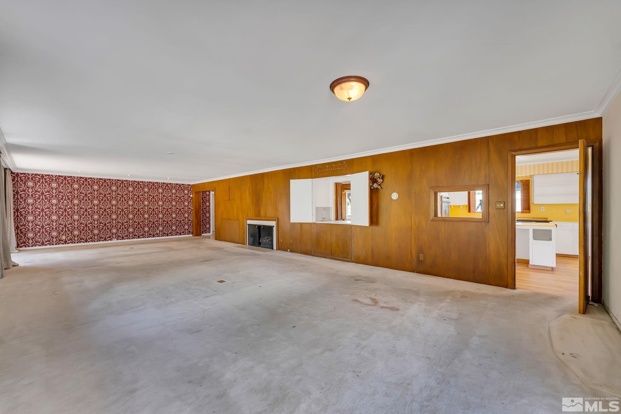 880 Marsh Avenue Reno, NV 89509 - Photo 4 of 27 Photo 4
