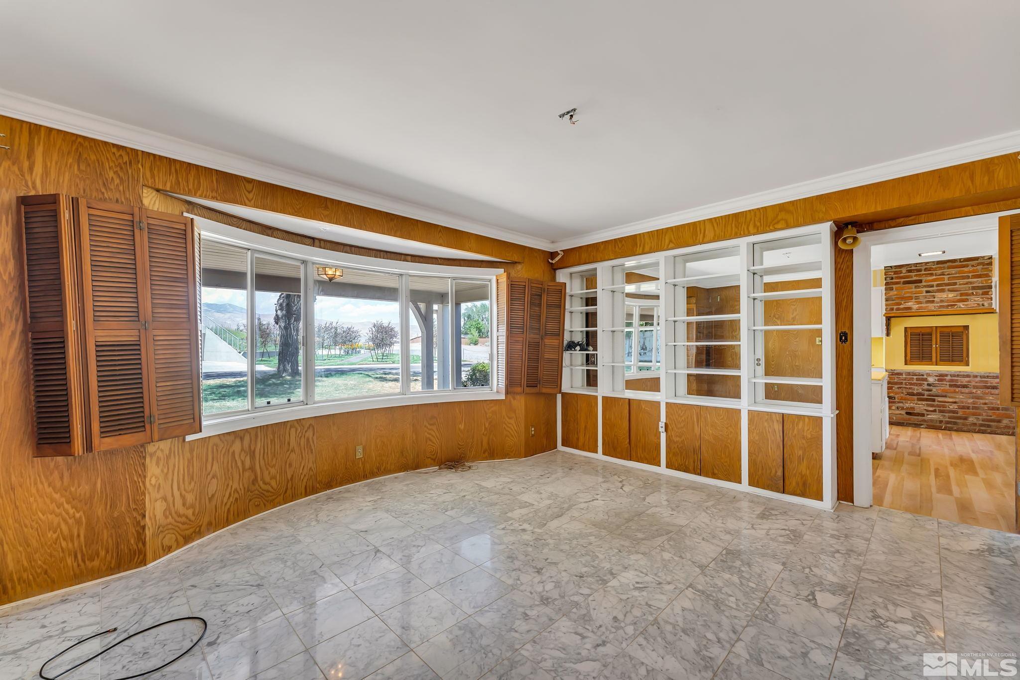 880 Marsh Avenue Reno, NV 89509 - Photo 5 of 27 Photo 5