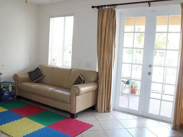 $4,500 | 584 Conservation Drive, Weston, FL 33327