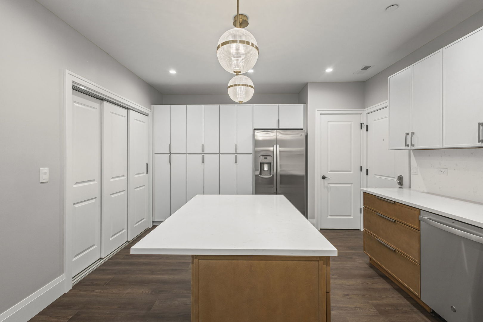 1036 Lake Street, Unit 3N Oak Park, IL 60301 - Photo 9 of 24 a kitchen with refrigerator and cabinets