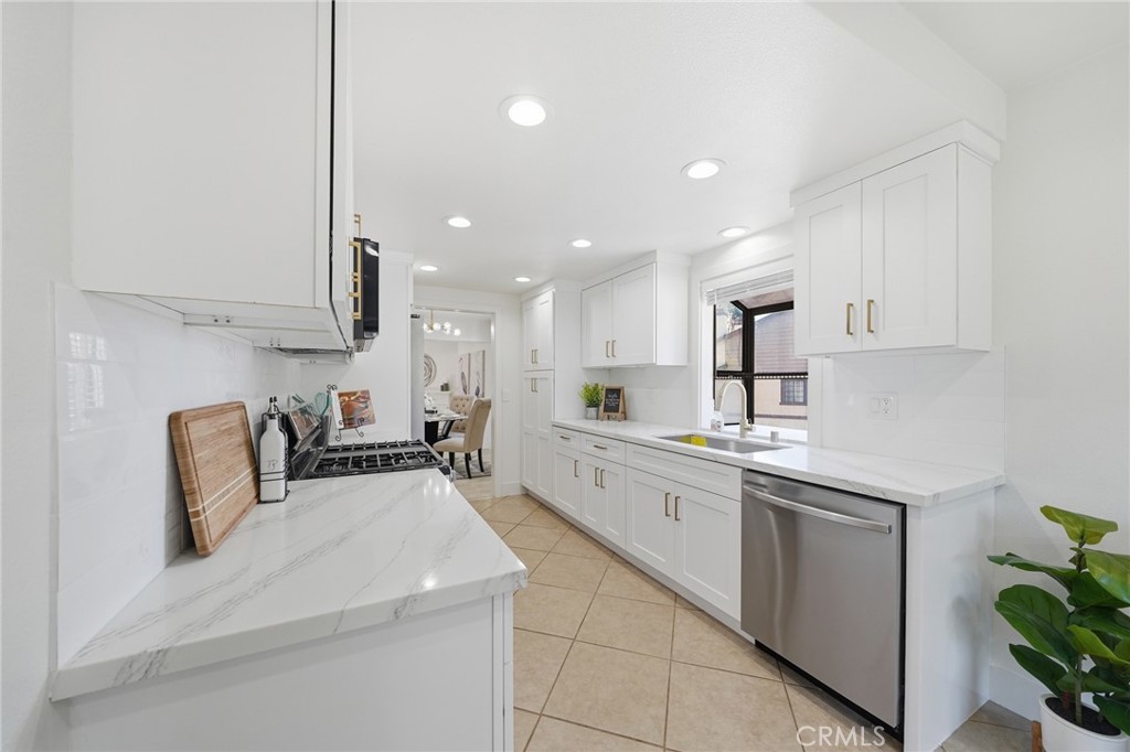 1491 West Lambert Road La Habra, CA 90631 - Photo 9 of 64