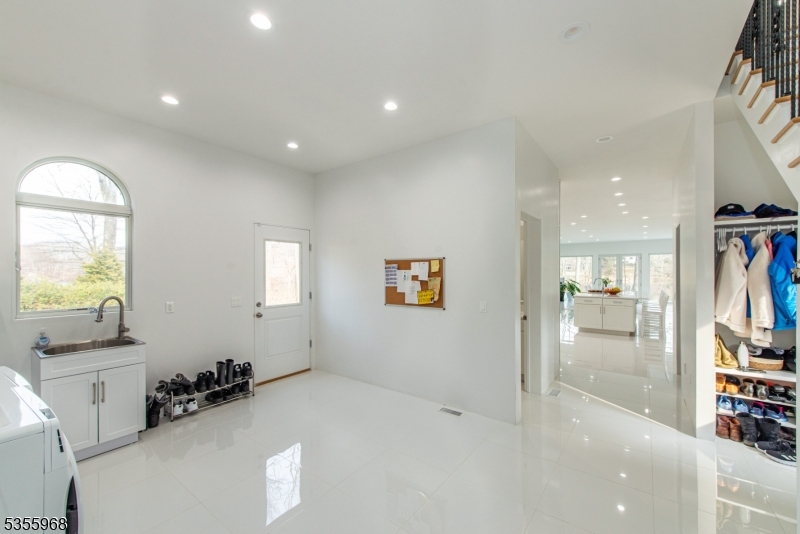 34 West Shore Road Mountain Lakes, NJ 07046 - Photo 17 of 50