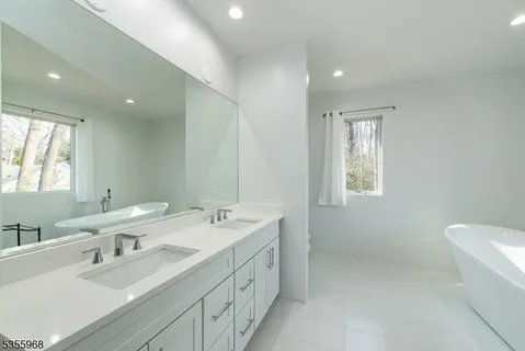 $3,600,000 | 34 West Shore Road, Mountain Lakes, NJ 07046