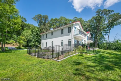 $3,600,000 | 34 West Shore Road, Mountain Lakes, NJ 07046