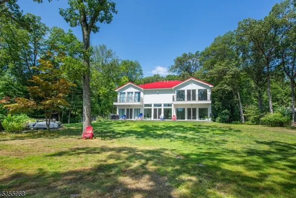 $3,600,000 | 34 West Shore Road, Mountain Lakes, NJ 07046