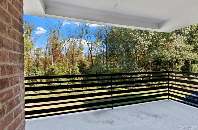 $425,000 | 1133 Midland Avenue, Unit 2C, Bronxville, NY 10708