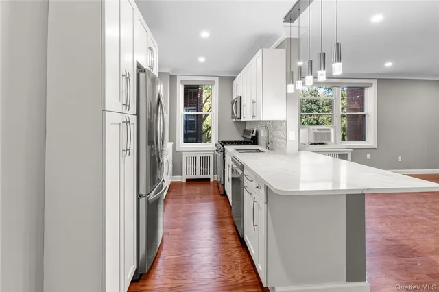 $425,000 | 1133 Midland Avenue, Unit 2C, Bronxville, NY 10708