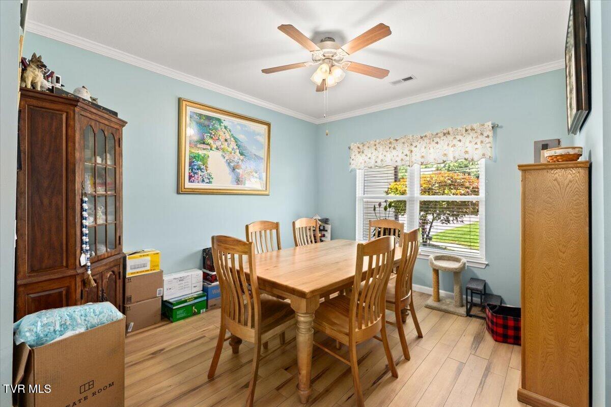 1635 Cooks Valley Road Kingsport, TN 37664 - Photo 7 of 53 07-128A0782