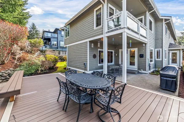 $1,200,000 | 2839 Chambers Bay Drive, Steilacoom, WA 98388