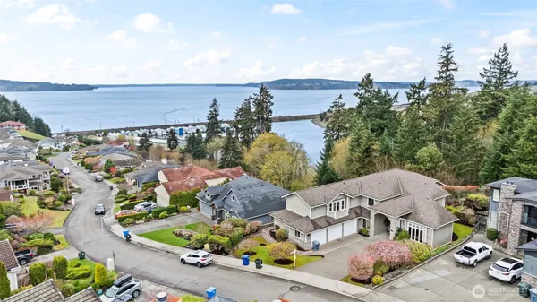 $1,200,000 | 2839 Chambers Bay Drive, Steilacoom, WA 98388
