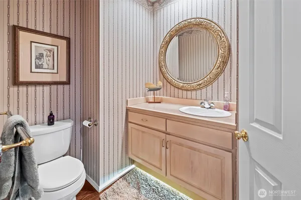 $1,200,000 | 2839 Chambers Bay Drive, Steilacoom, WA 98388