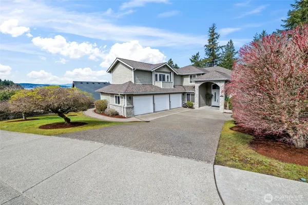$1,200,000 | 2839 Chambers Bay Drive, Steilacoom, WA 98388
