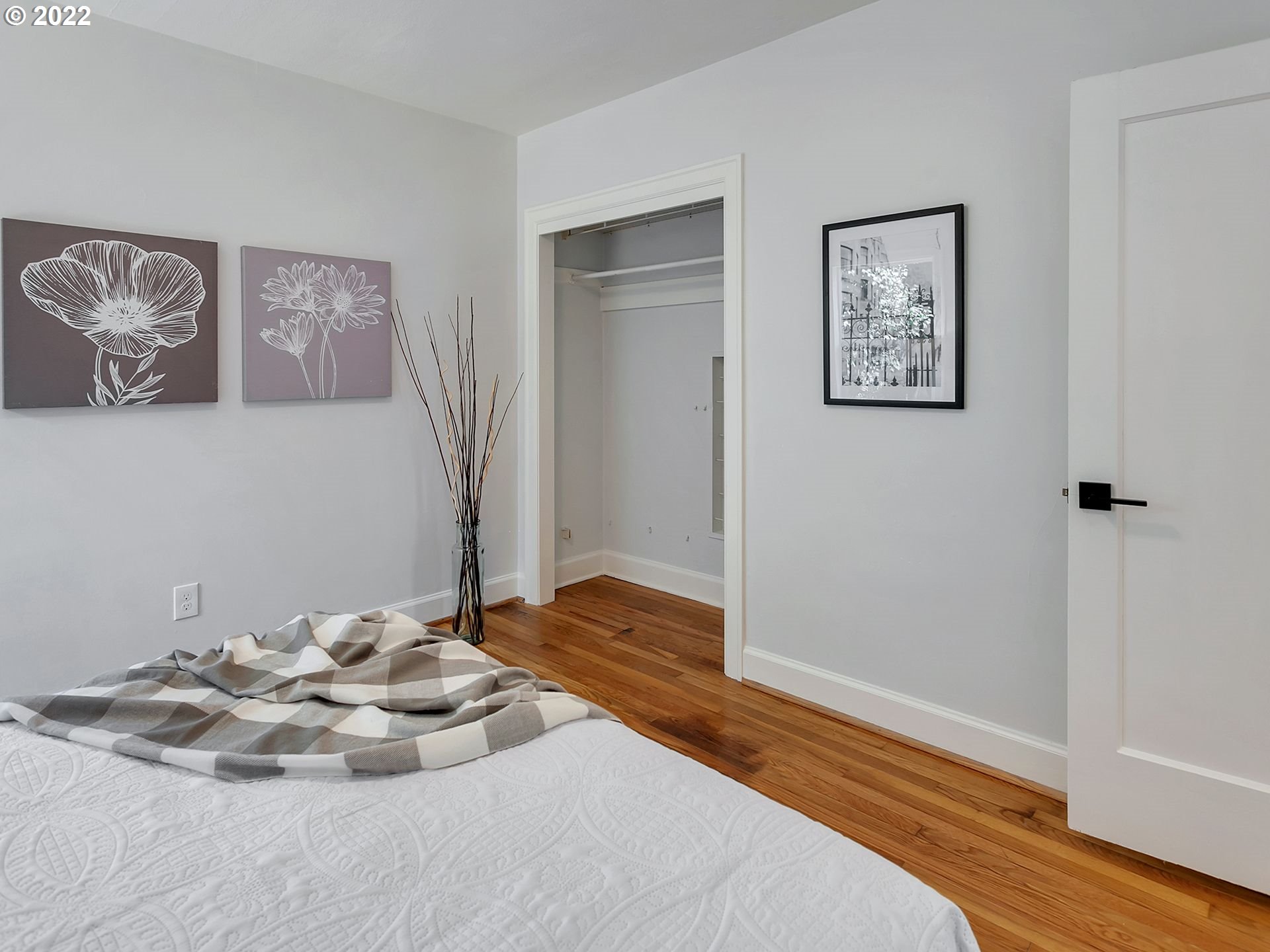 7925 Southwest 10th Avenue Portland, OR 97219 - Photo 20 of 32 Gallery Image 20