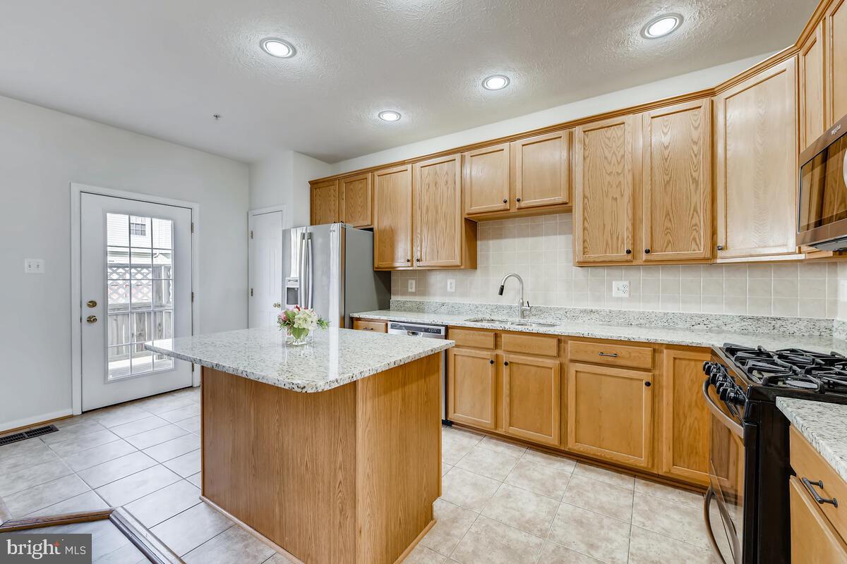 882 Lowe Road Baltimore, MD 21220 - Photo 10 of 27