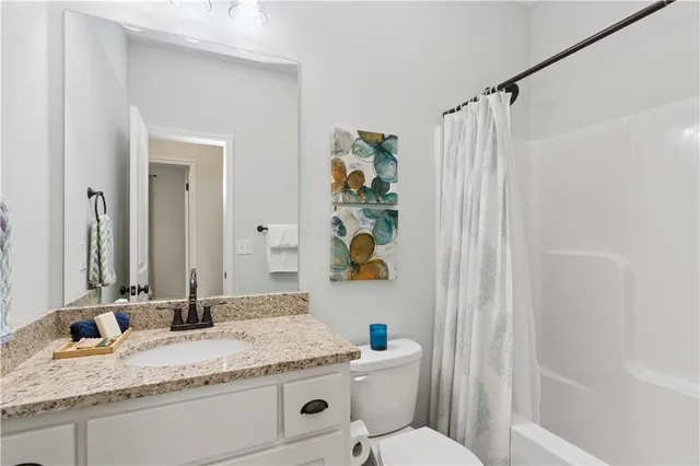 $275,000 | 104 South Mc Gee Street, Tonganoxie, KS 66086