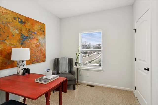 $275,000 | 104 South Mc Gee Street, Tonganoxie, KS 66086