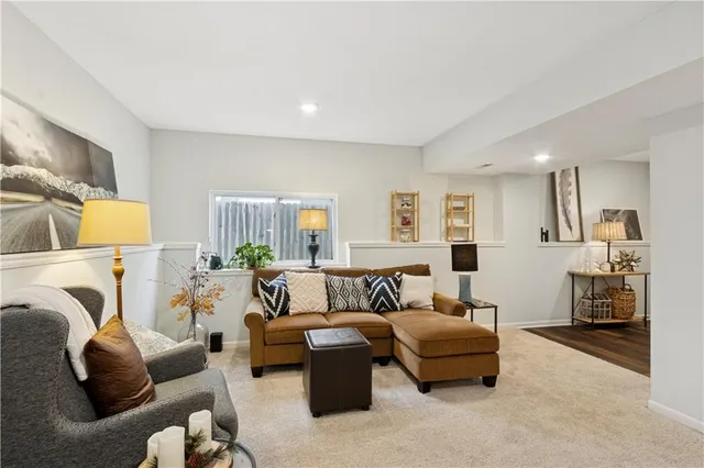 $275,000 | 104 South Mc Gee Street, Tonganoxie, KS 66086