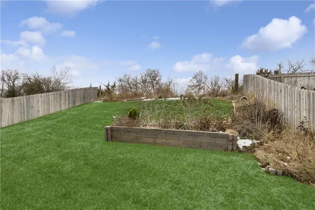 $275,000 | 104 South Mc Gee Street, Tonganoxie, KS 66086