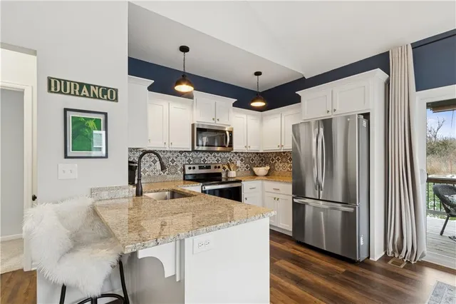 $275,000 | 104 South Mc Gee Street, Tonganoxie, KS 66086