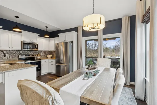 $275,000 | 104 South Mc Gee Street, Tonganoxie, KS 66086