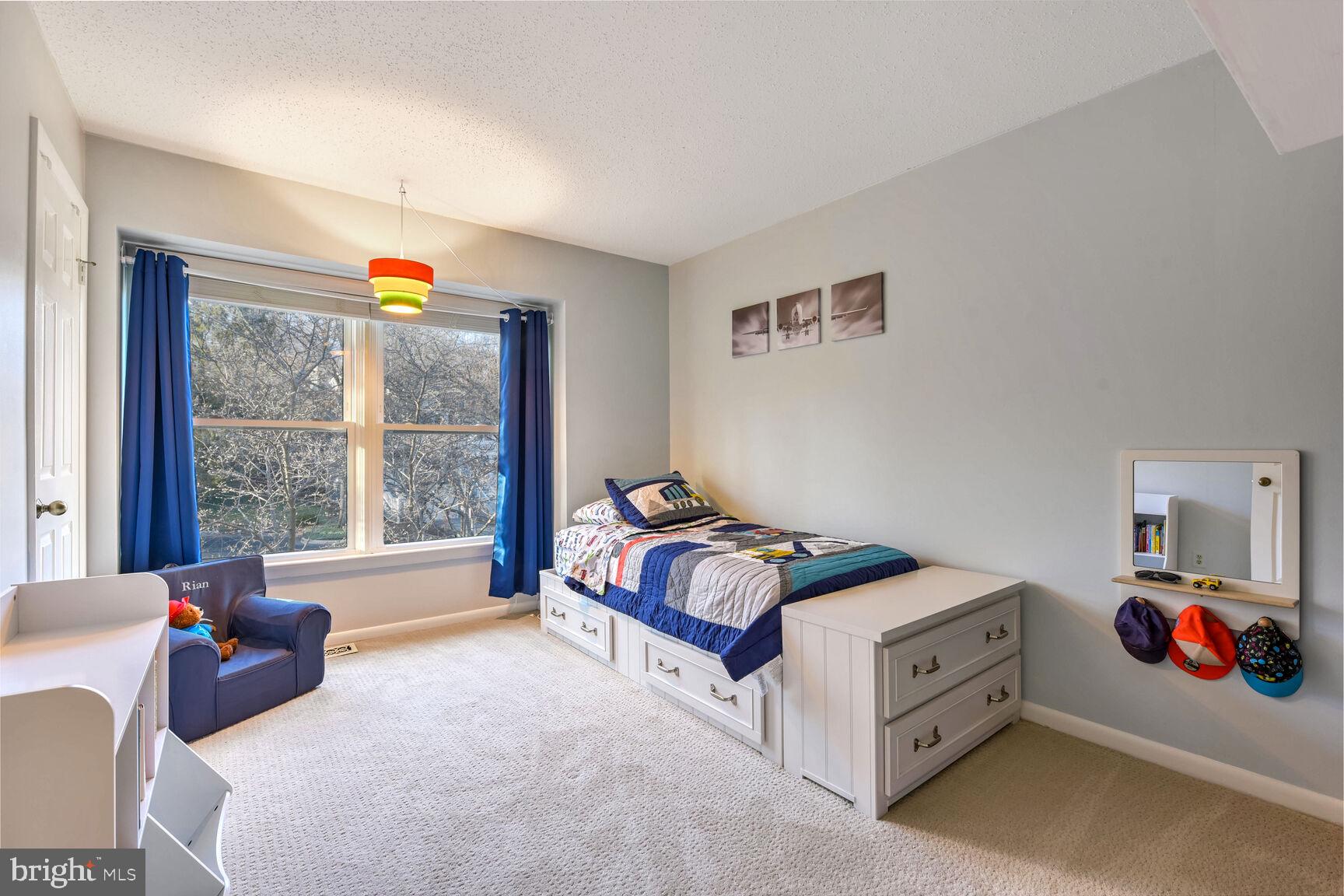 1642 Oak Spring Way Reston, VA 20190 - Photo 20 of 30 Bedroom 3