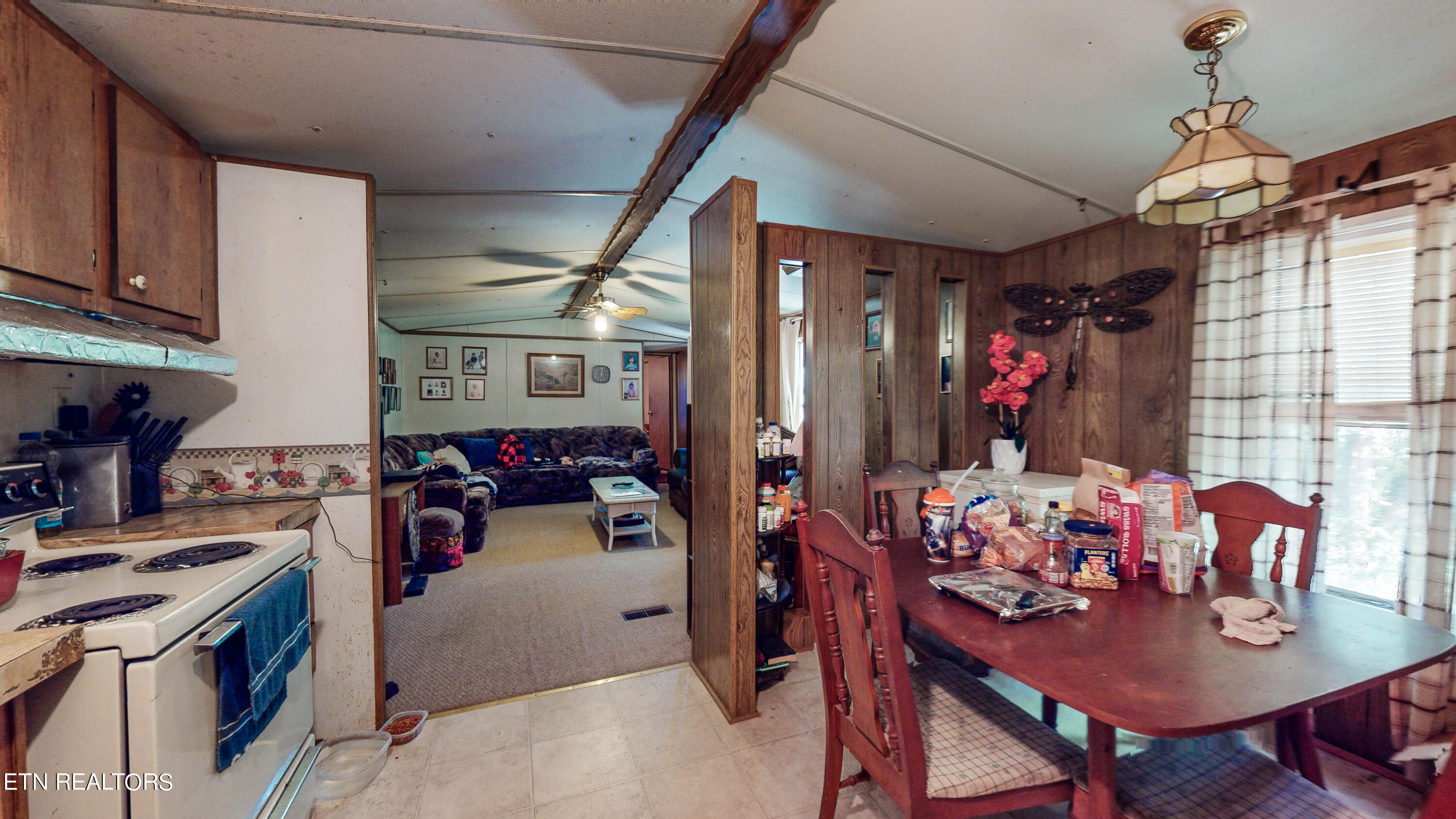 184 Granite Road Clinton, TN 37716 - Photo 10 of 16 184-Granite-Rd-11272023_134116