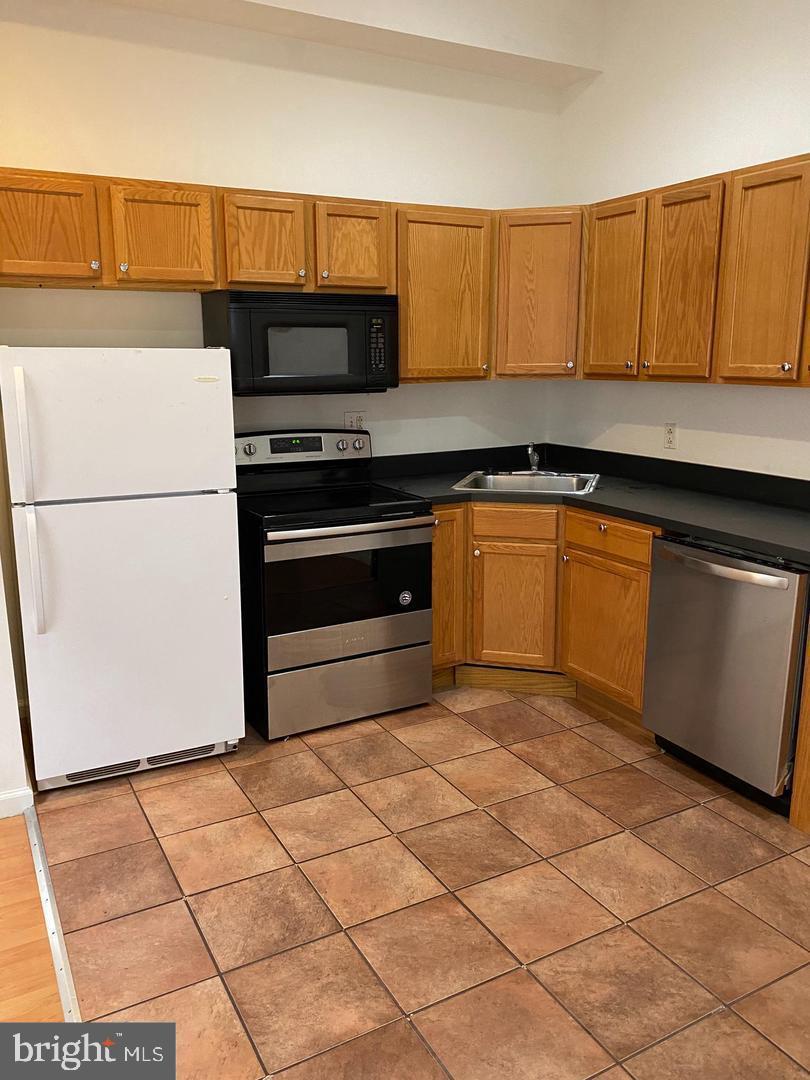 1305 North 15th Street Philadelphia, PA 19121 - Photo 13 of 14