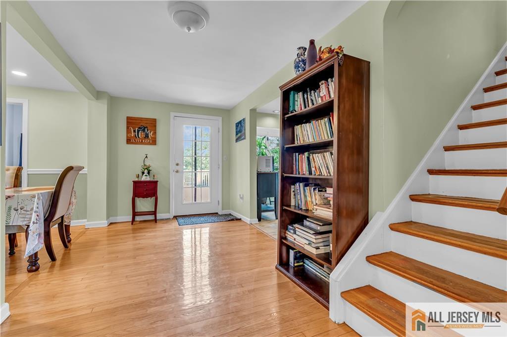 267 Friendship Road Cranbury, NJ 08512 - Photo 8 of 53