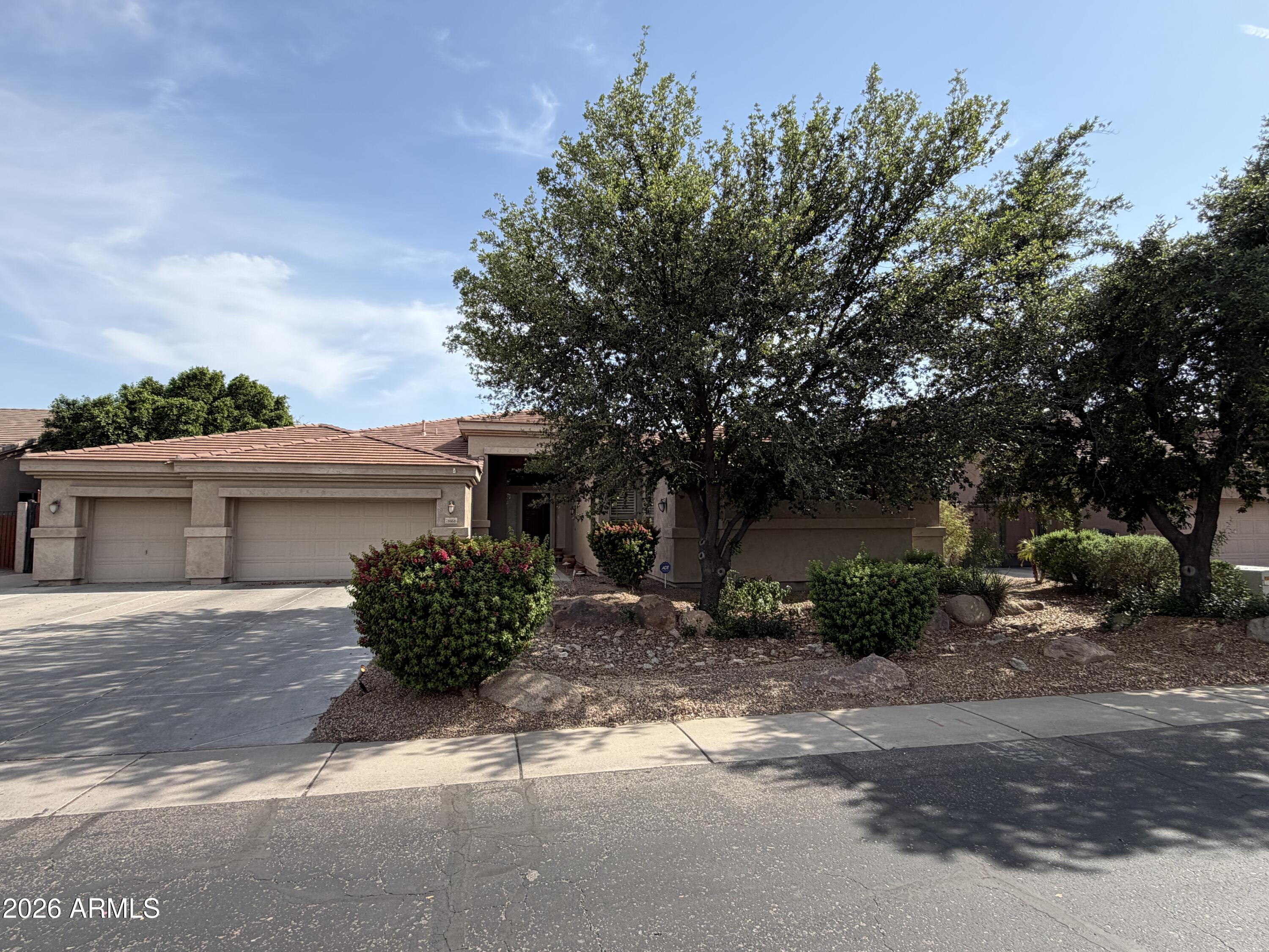 1065 West Musket Way Chandler, AZ 85286 - Photo 2 of 2 IMG_8522