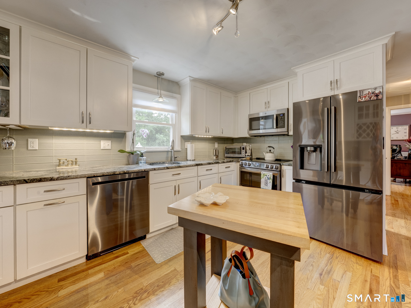 278 Lawrence Road South Windsor, CT 06074 - Photo 13 of 40