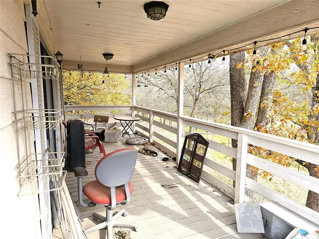 $295,000 | 2240 County Road 2162, Barry, TX 75102