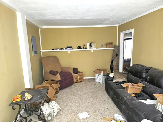 $295,000 | 2240 County Road 2162, Barry, TX 75102