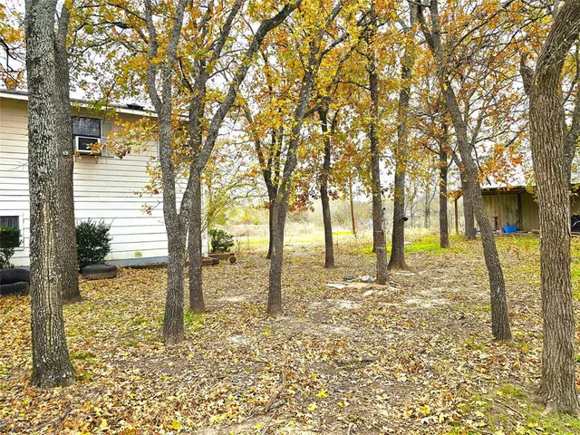 $295,000 | 2240 County Road 2162, Barry, TX 75102