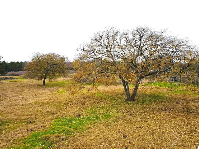 $295,000 | 2240 County Road 2162, Barry, TX 75102
