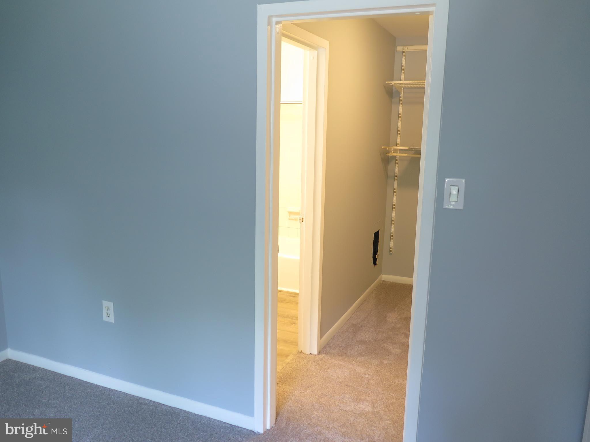 1424 Northgate Square, Unit 21B Reston, VA 20190 - Photo 12 of 28 Bedroom #1 suite inc walk-in closet + private bath