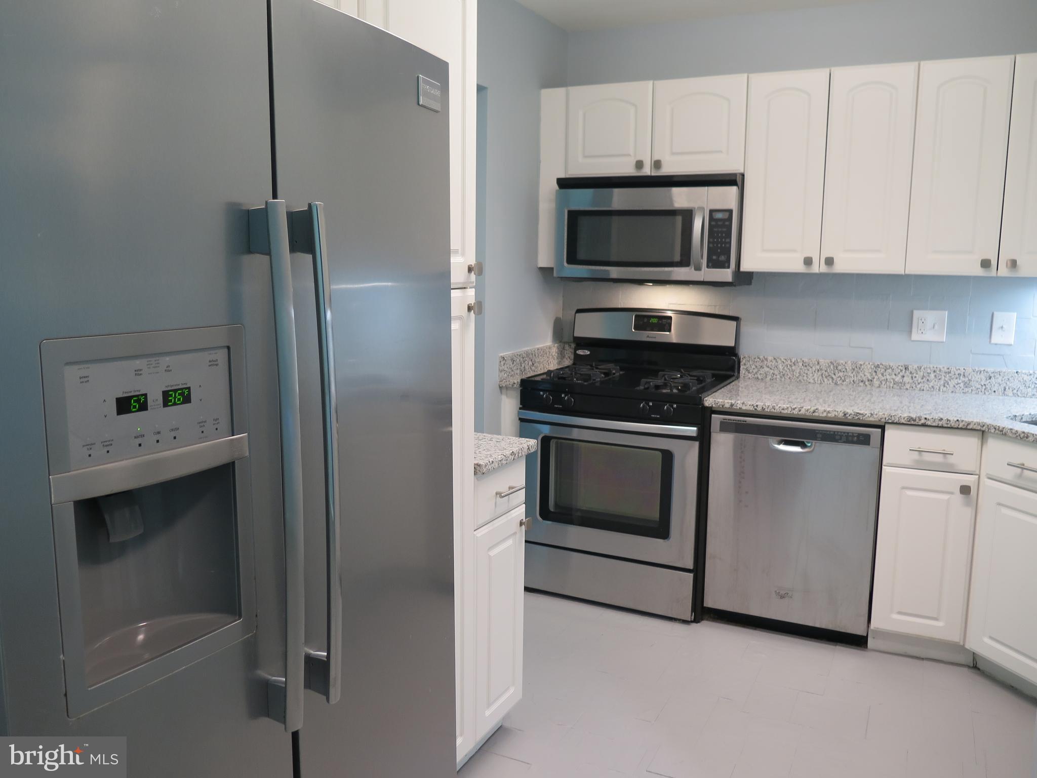 1424 Northgate Square, Unit 21B Reston, VA 20190 - Photo 6 of 28 Updated Kitchen w stainless appliances