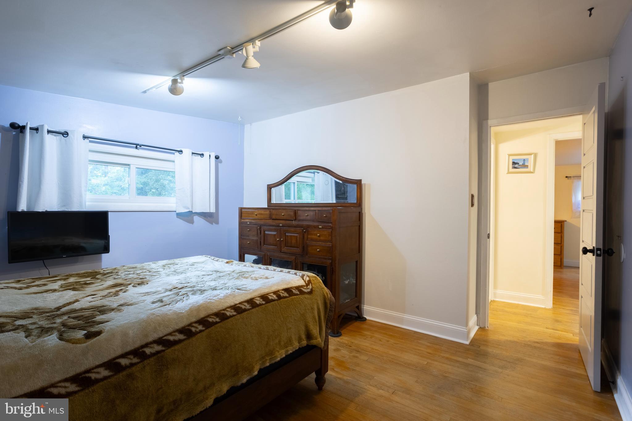 3301 Midfield Road Baltimore, MD 21208 - Photo 31 of 58
