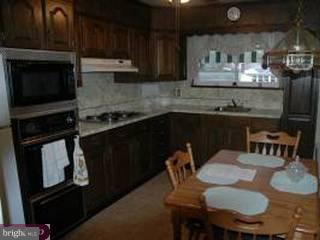 2108 Peters Road Reading, PA 19601 - Photo 2 of 6