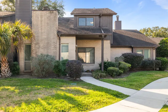 $255,000 | 2125 Broadlawn Drive, Houston, TX 77058