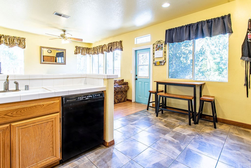 19311 Ackerman Avenue Newhall, CA 91321 - Photo 24 of 67