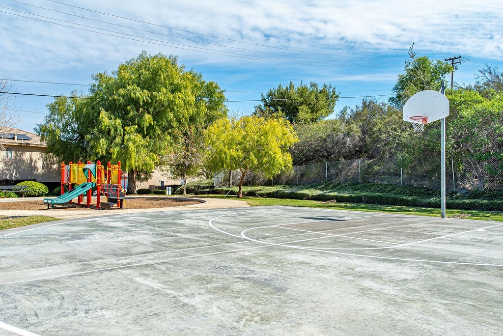 19311 Ackerman Avenue Newhall, CA 91321 - Photo 56 of 67