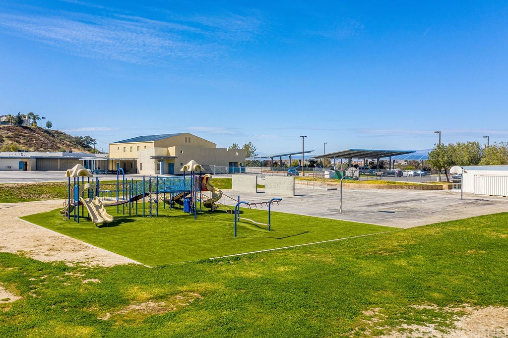 19311 Ackerman Avenue Newhall, CA 91321 - Photo 59 of 67