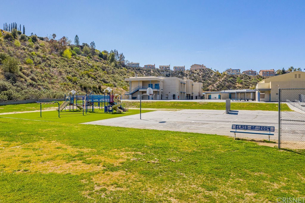 19311 Ackerman Avenue Newhall, CA 91321 - Photo 60 of 67