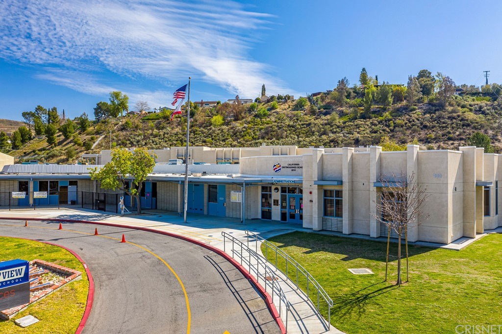 19311 Ackerman Avenue Newhall, CA 91321 - Photo 65 of 67