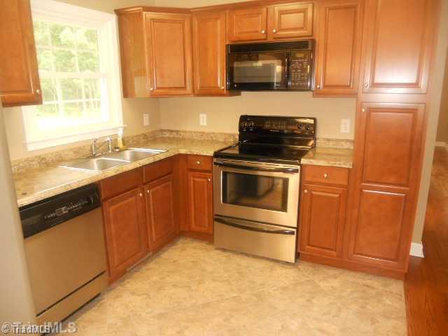 501 Lancaster Road Mebane, NC 27302 - Photo 9 of 14 Kitchen.
