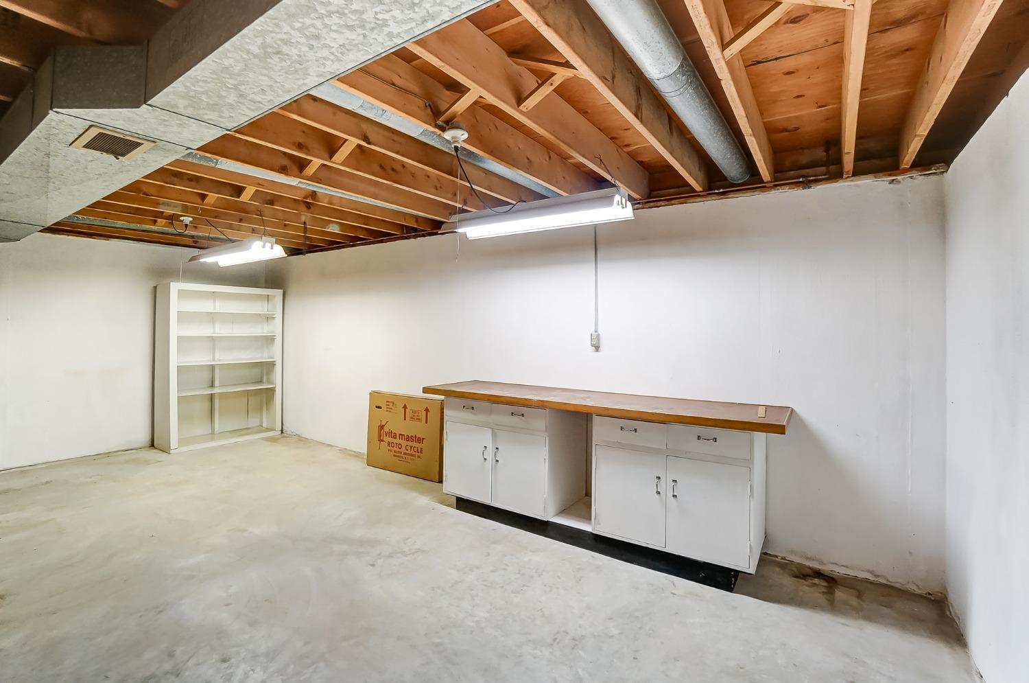 2413 South Road Cincinnati, OH 45233 - Photo 15 of 24 Gallery Image 15
