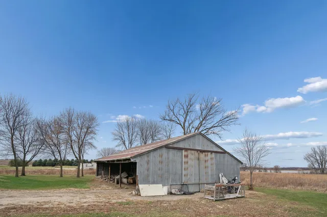 $445,000 | 13198 100th Street, Glencoe, MN 55336