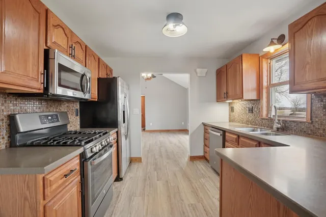 $445,000 | 13198 100th Street, Glencoe, MN 55336